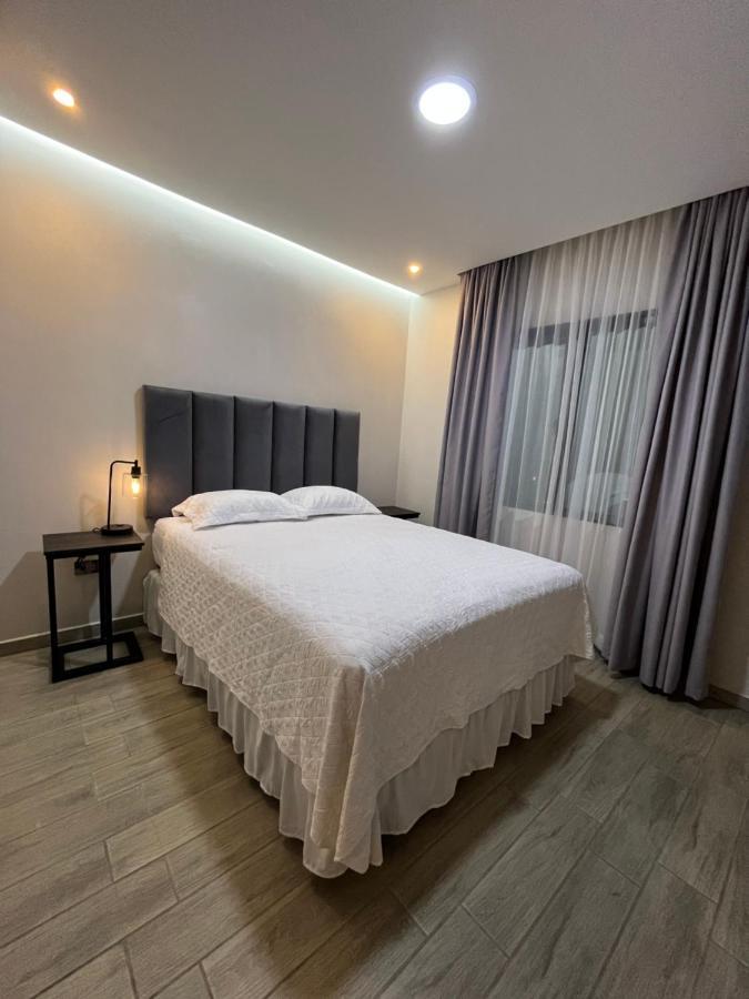 Apartamentos Orquidea Dorada Apt 101 & 104 Комаягуа Екстериор снимка